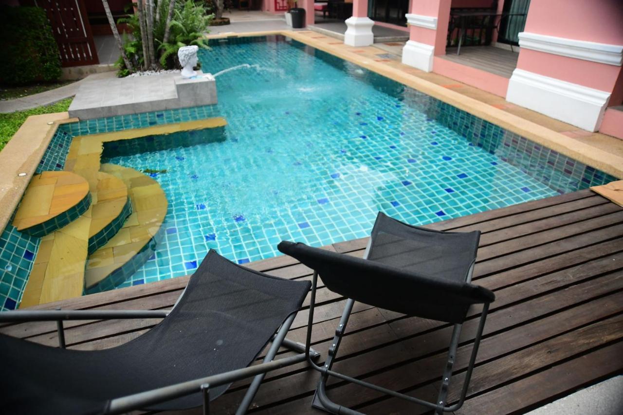 พระตำหนักวิลล่า 10 ห้องนอน พร้อมสระว่ายน้ำส่วนตัว Pattaya Buitenkant foto