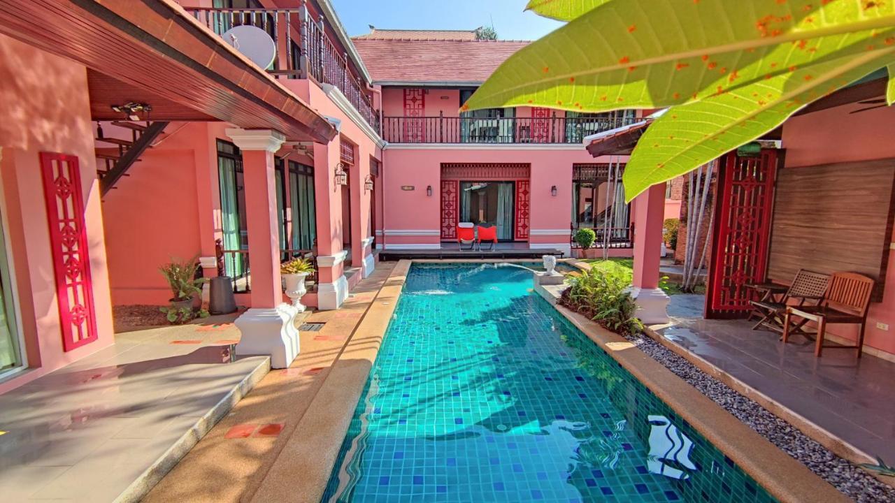 พระตำหนักวิลล่า 10 ห้องนอน พร้อมสระว่ายน้ำส่วนตัว Pattaya Buitenkant foto
