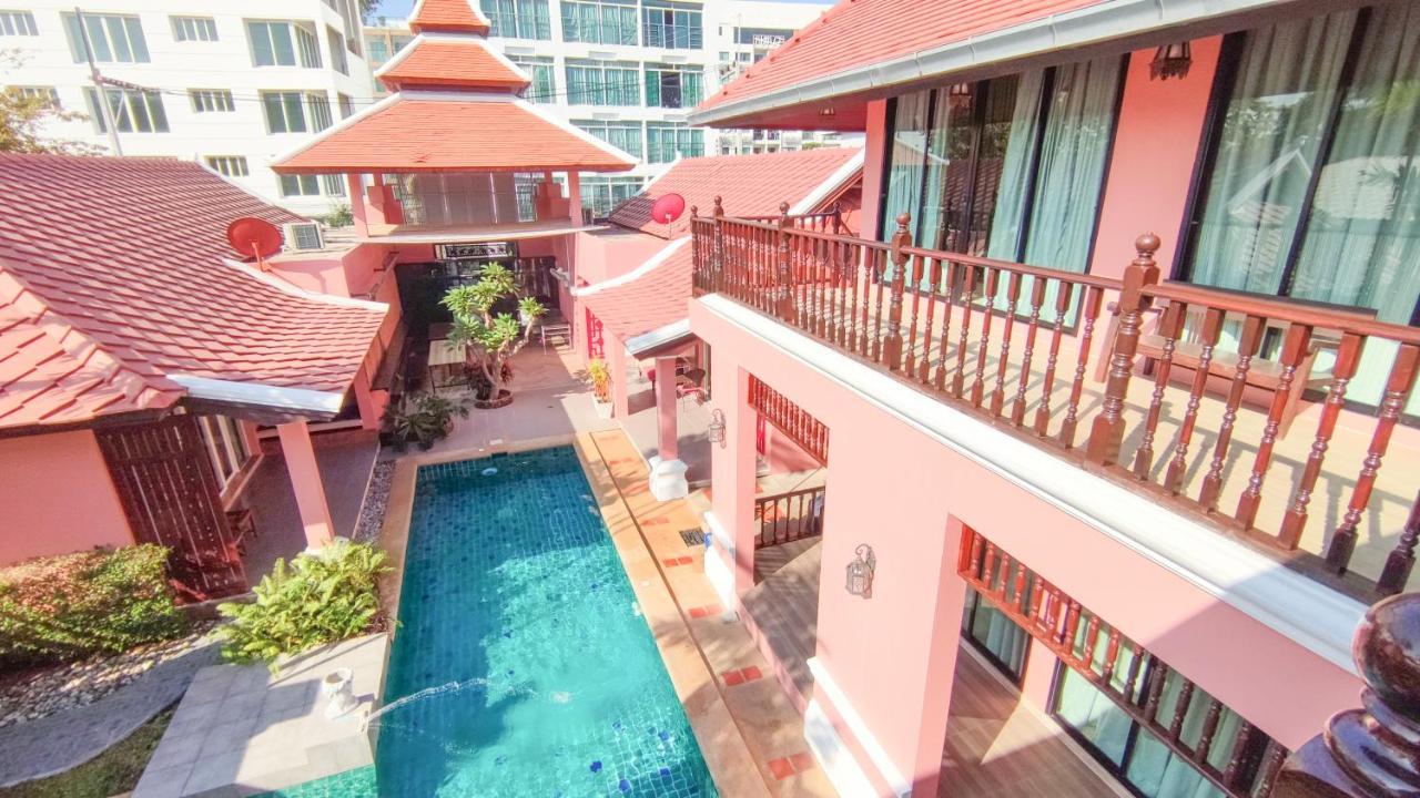 พระตำหนักวิลล่า 10 ห้องนอน พร้อมสระว่ายน้ำส่วนตัว Pattaya Buitenkant foto